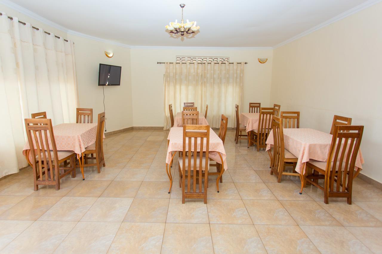 Auberge Saint Jean Leopold Kigali Exterior foto